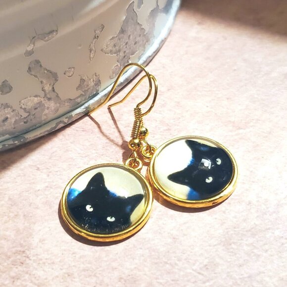 Black Cat Head Yellow Eyes Moon Gold Plated Glass Cabochon Kitty Kitten Earrings - Picture 2 of 5